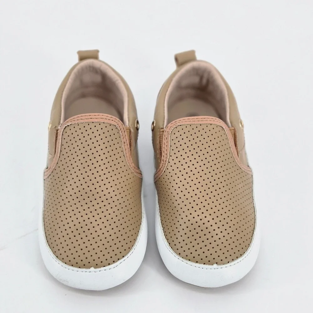 Little Love Bug Tan Quinn Slip On Leather Wide Toe Box Toddler Shoes Size 8 VGUC